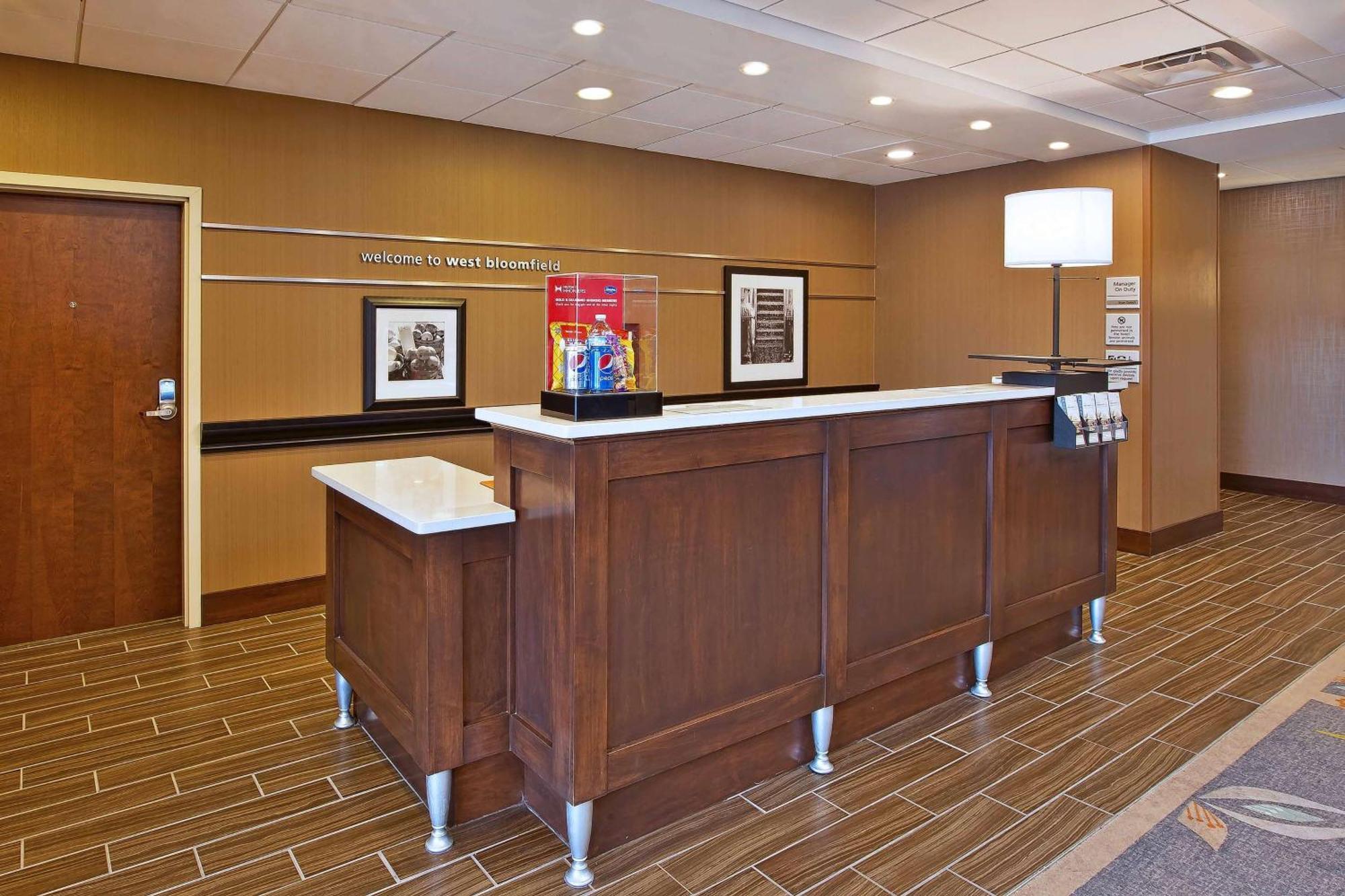 Hampton Inn By Hilton West Bloomfield Novi Фармінґтон-Гіллс Екстер'єр фото